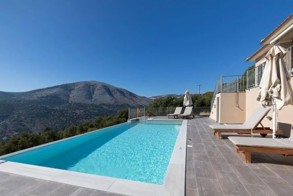 Olive Grove Villa — photo 1