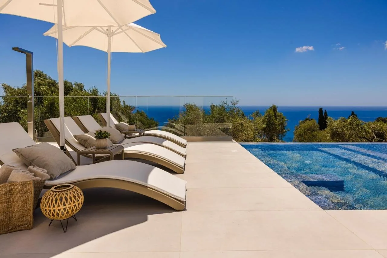 Deos Villa — photo 1