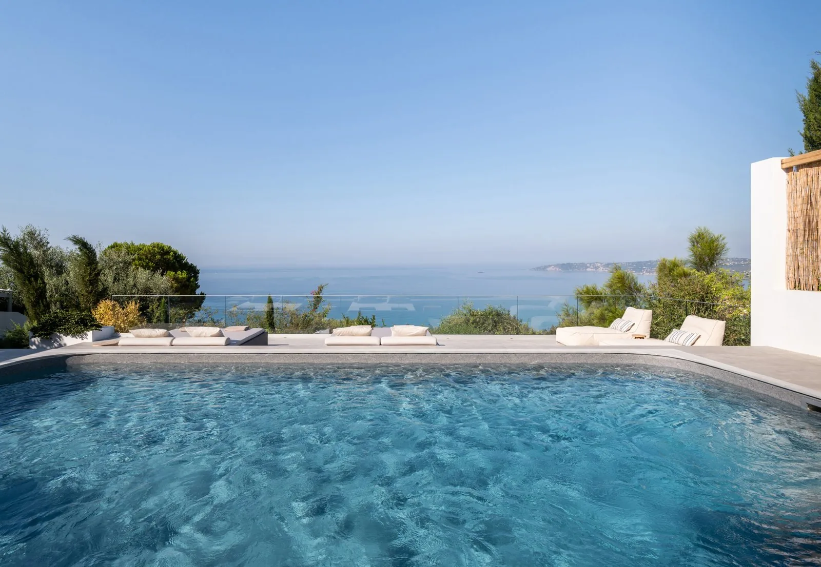 Lourdas White Villa — photo 3