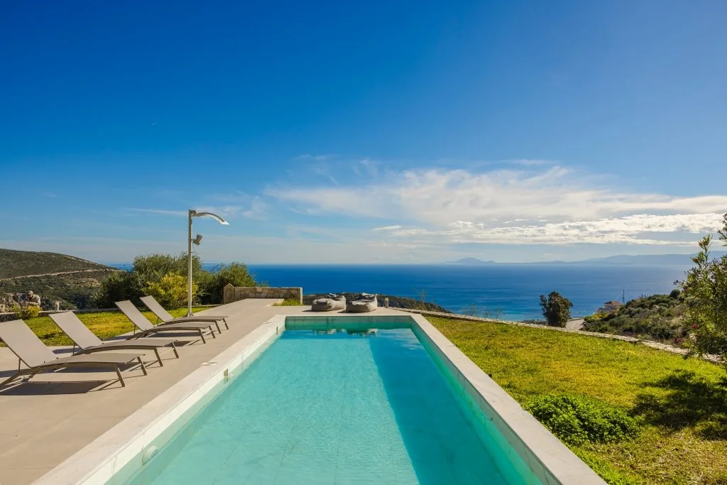 Melina Villa — photo 2